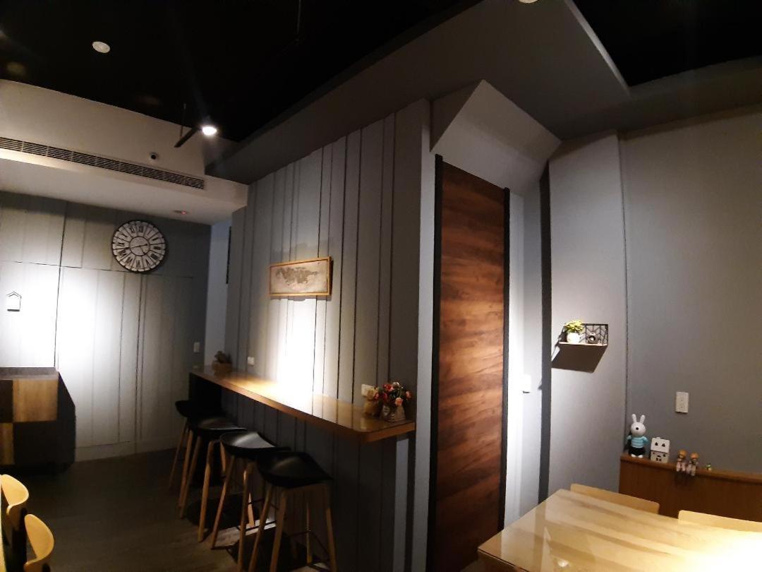藏青民宿the Wind Guesthouse-Youth Inn Тайнан Екстериор снимка