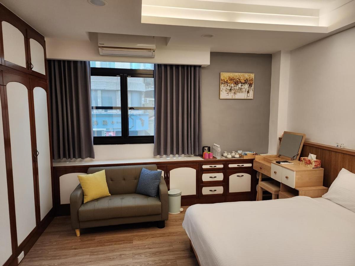 藏青民宿the Wind Guesthouse-Youth Inn Тайнан Екстериор снимка